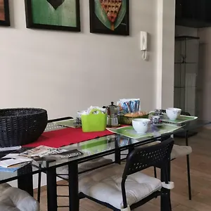 https://giorgias-home.catania-hotels.net